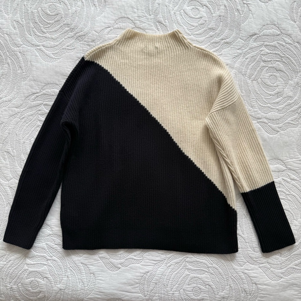 Reiss - Lizzie Cashmere & Wool Blend Sweater - Ivory and Navy - Picture 10 of 14